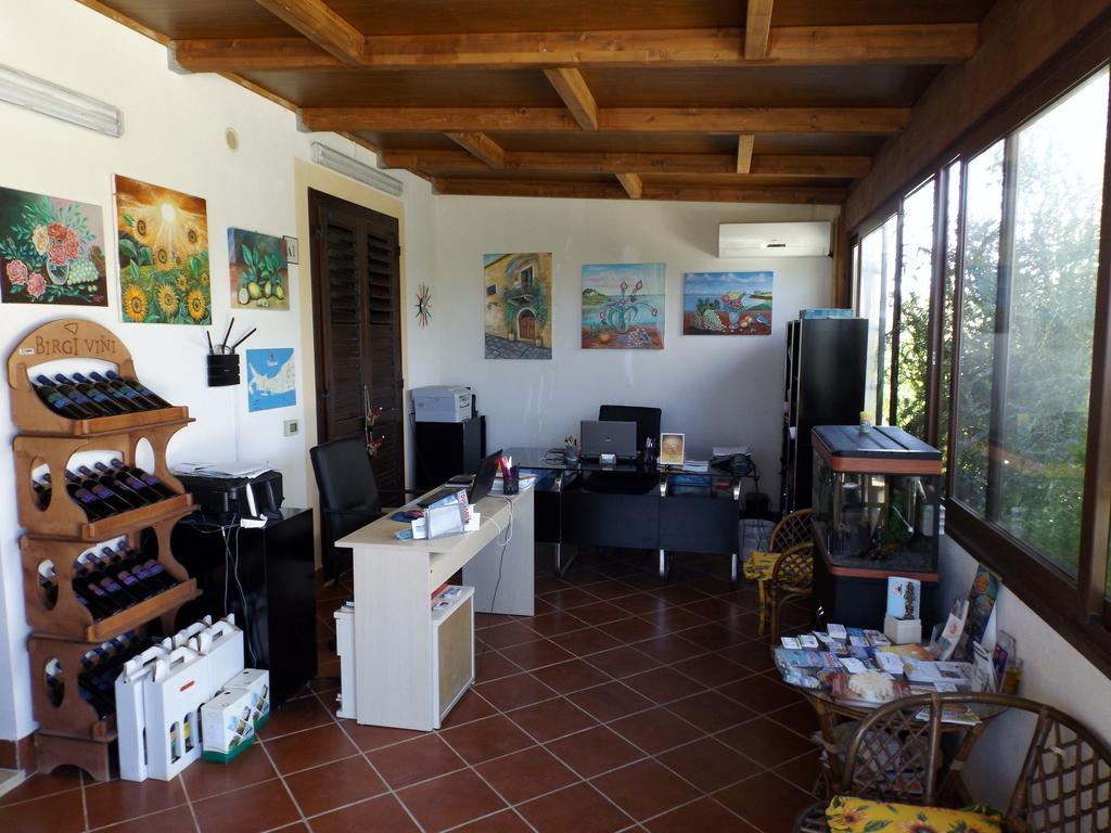 Case Vacanza Torre Lupa Марсала Экстерьер фото